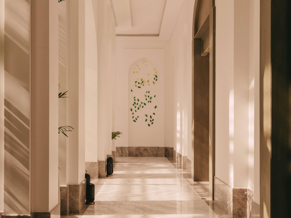 Raffles Al Areen Palace Bahrain 8/69