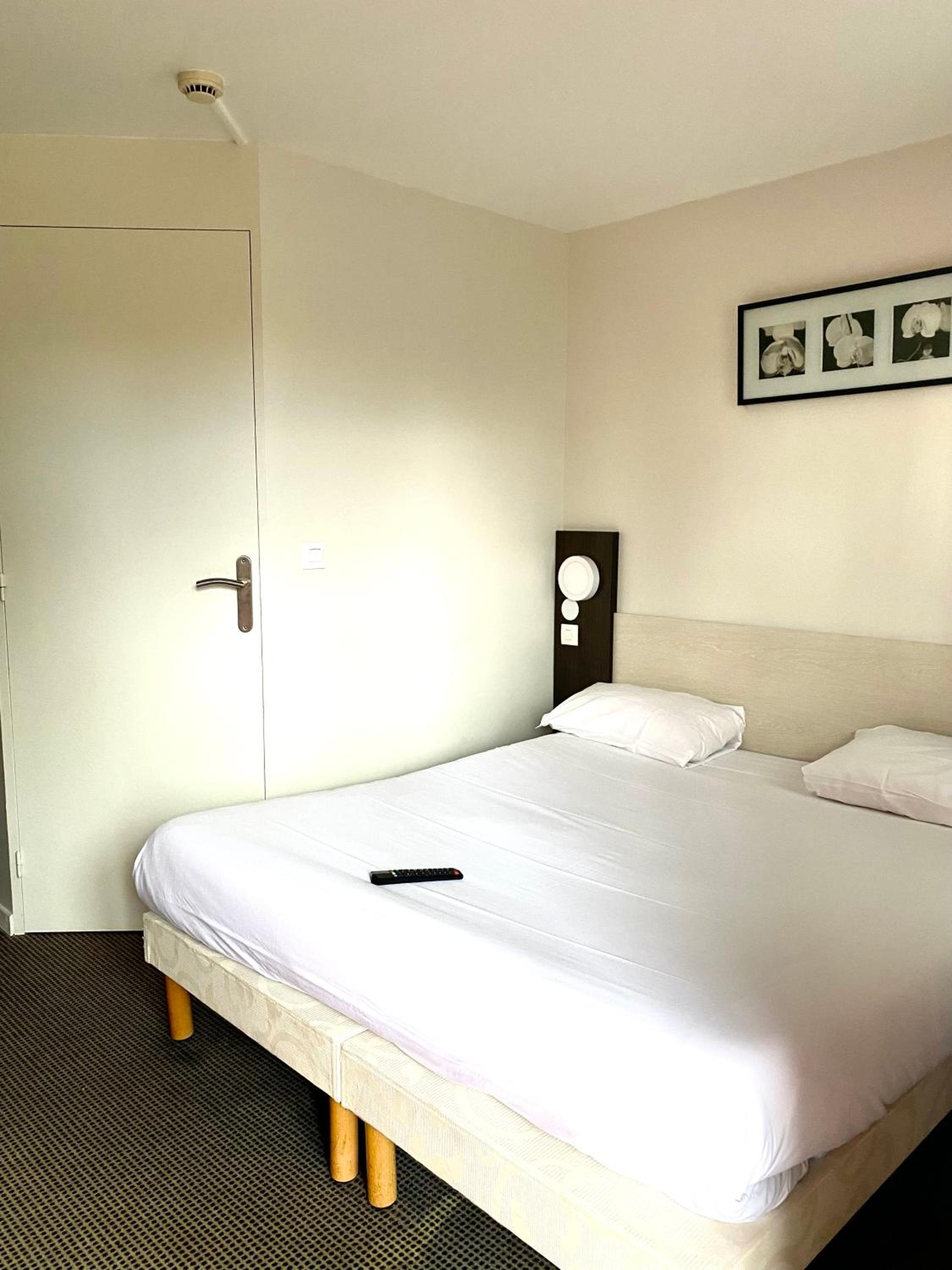 Room, Double Bed