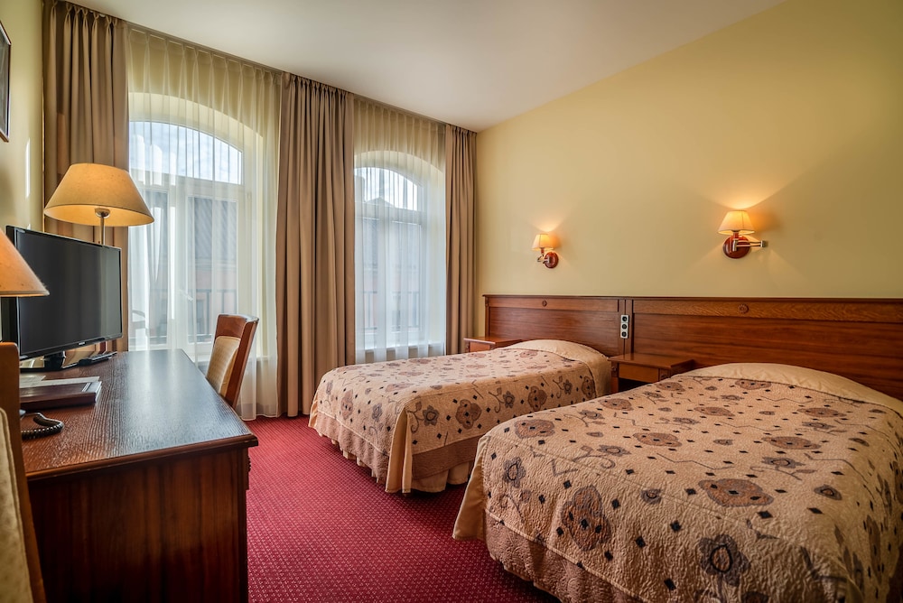 Conti Hotel 15/63