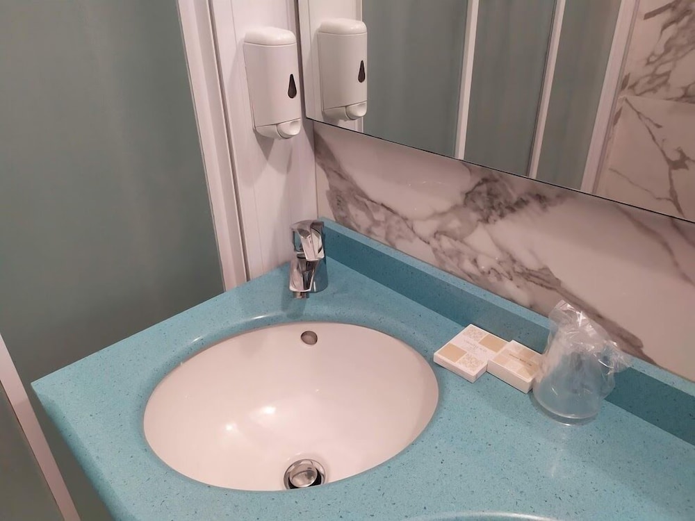 Hotel Atlantic 38/38