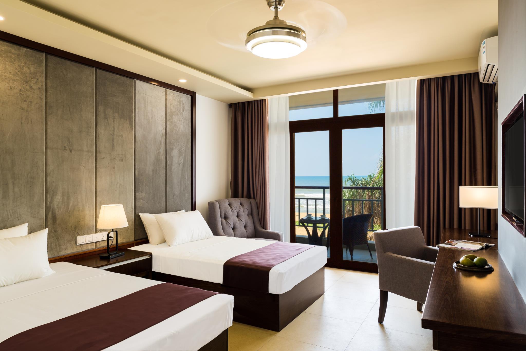 Room at Jie Jie Beach Hotel, PANADURA