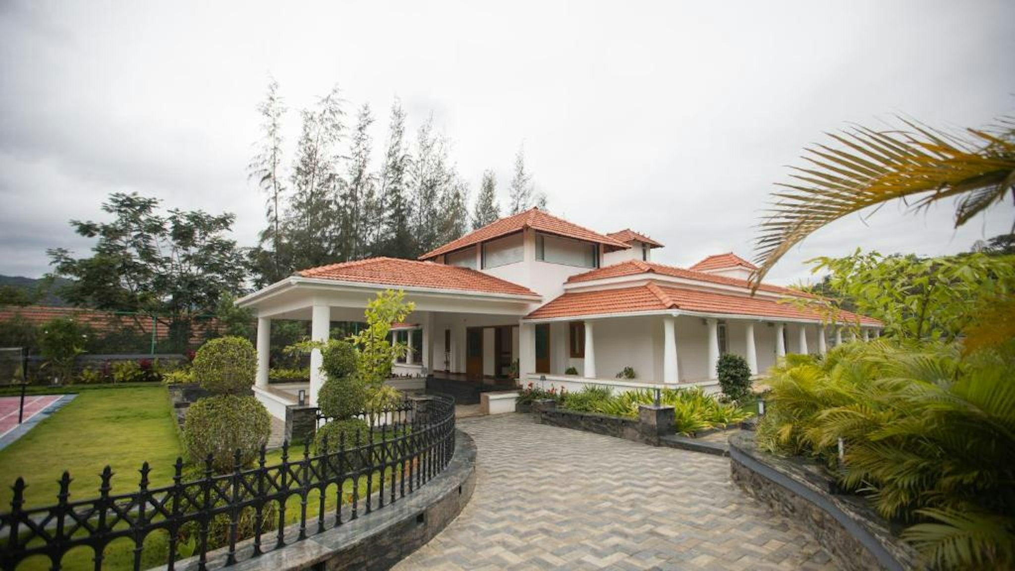 Sr Jungle Resort 2/2