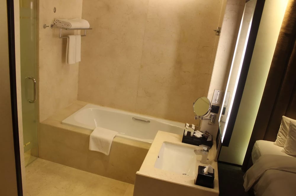 Po Hotel Semarang 37/43
