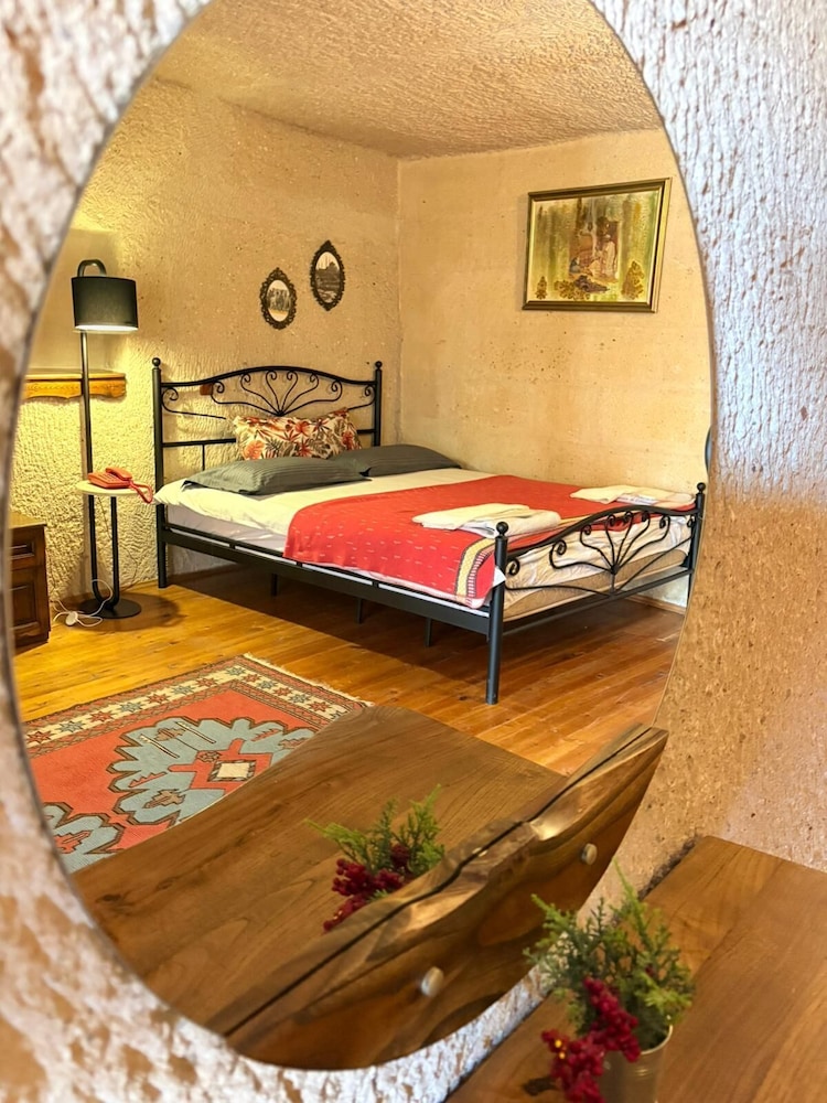 Nature Park Cave Hotel 7/46
