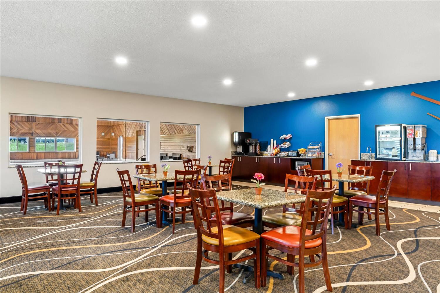 Super 8 by Wyndham Osseo WI 7/13