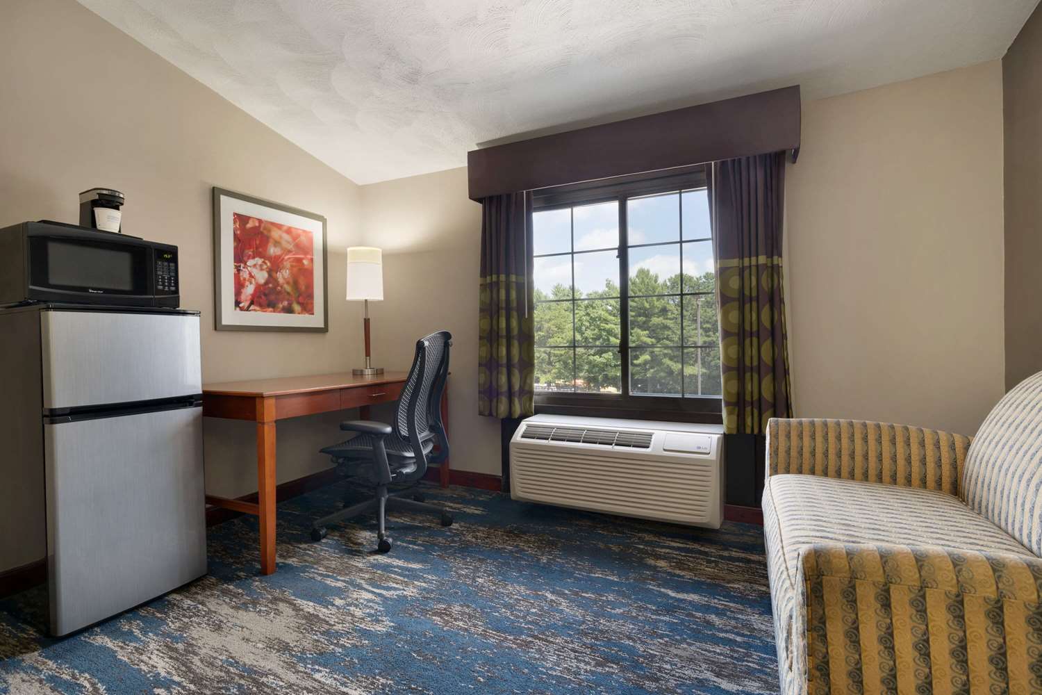 Super 8 by Wyndham West Greenwich/Providence 43/47