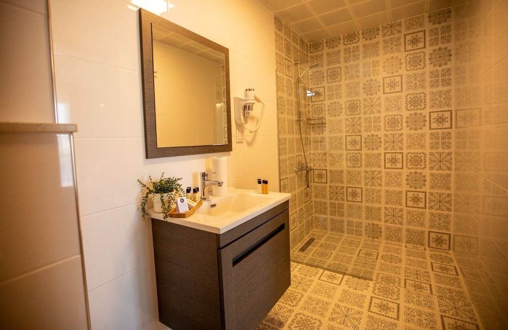 Urla 1867 Hotel 50/50