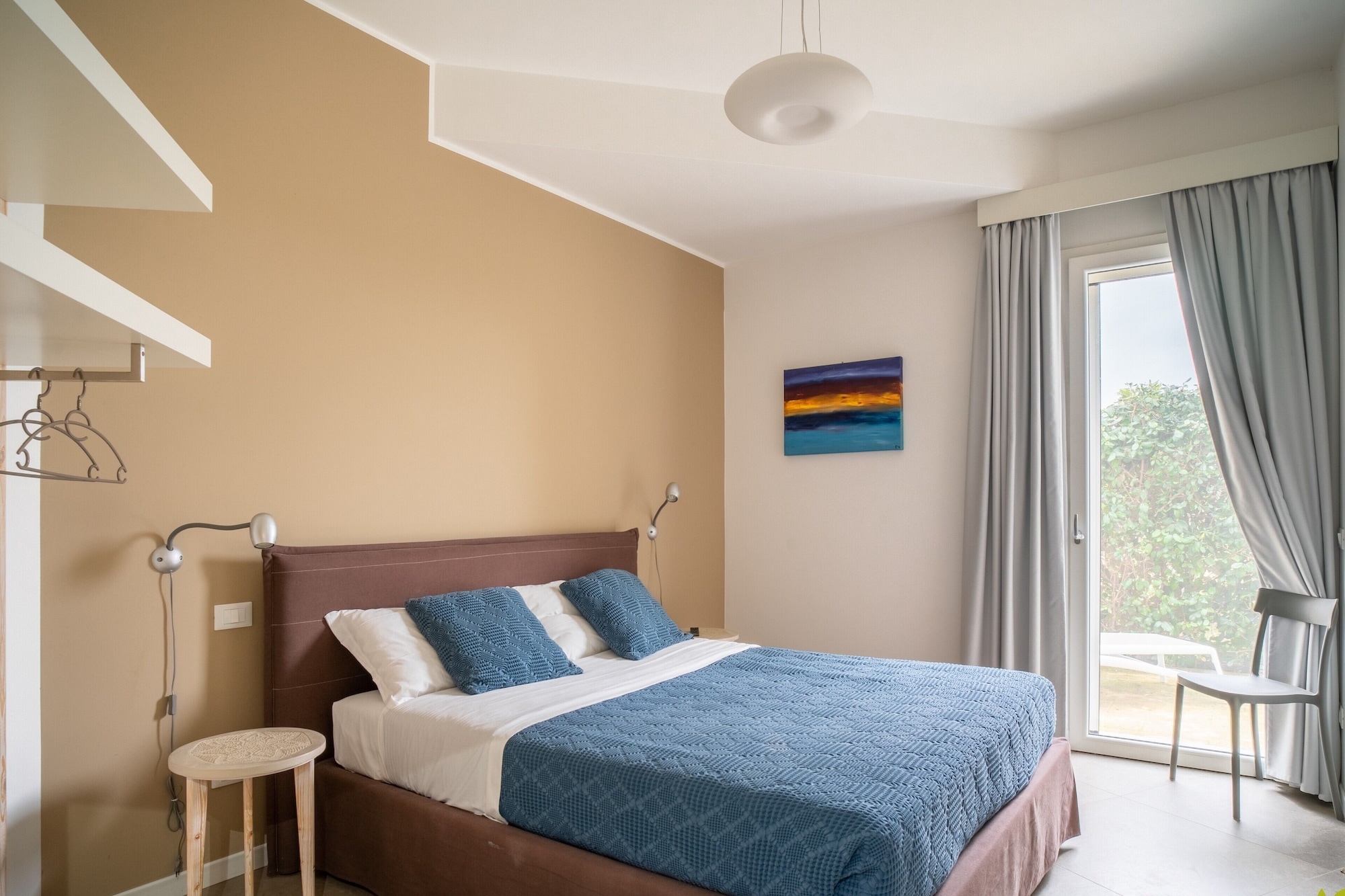 1 BEDROOM, APARTMENT