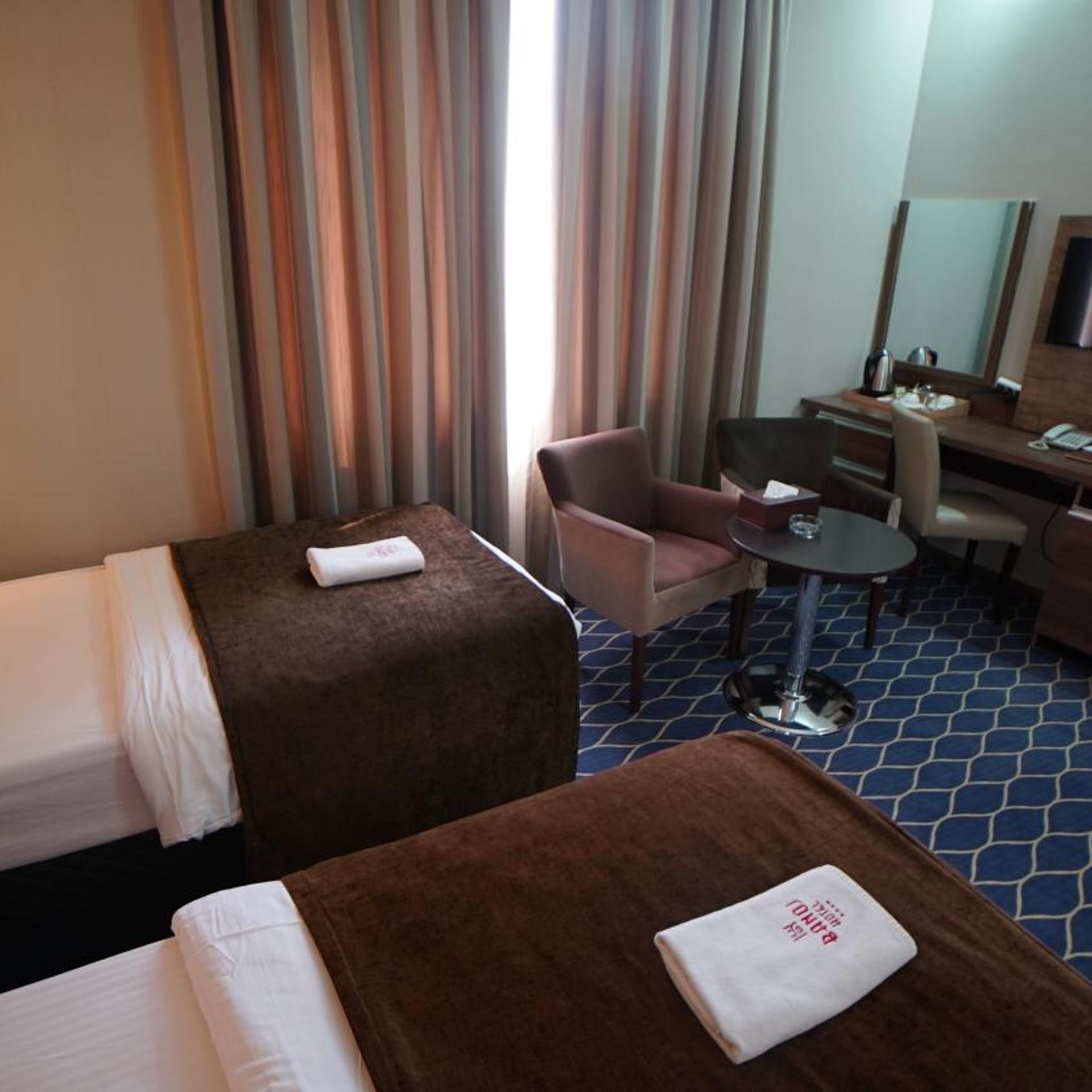 Banoj Hotel 14/61
