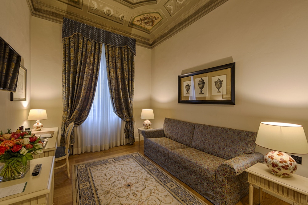 Palazzo Guicciardini 65/74
