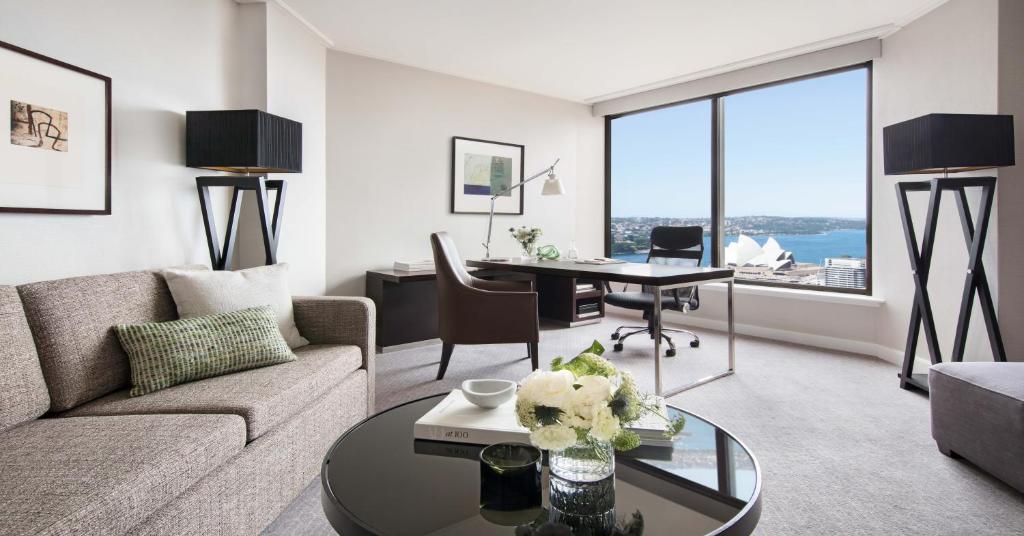 1 Bedroom, Suite, King Bed, Full Harbour View