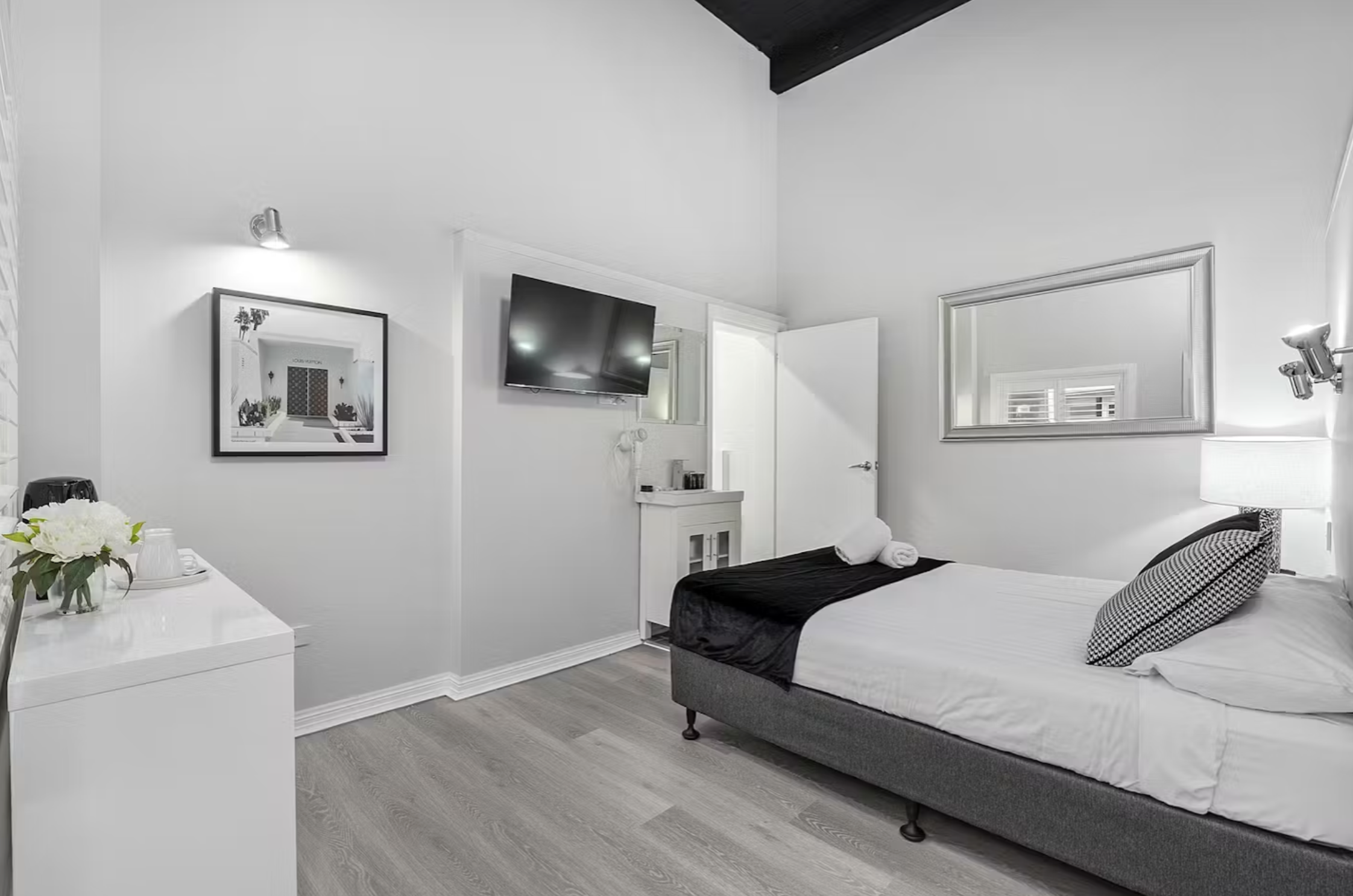 Airport Hotel Sydney 10/40
