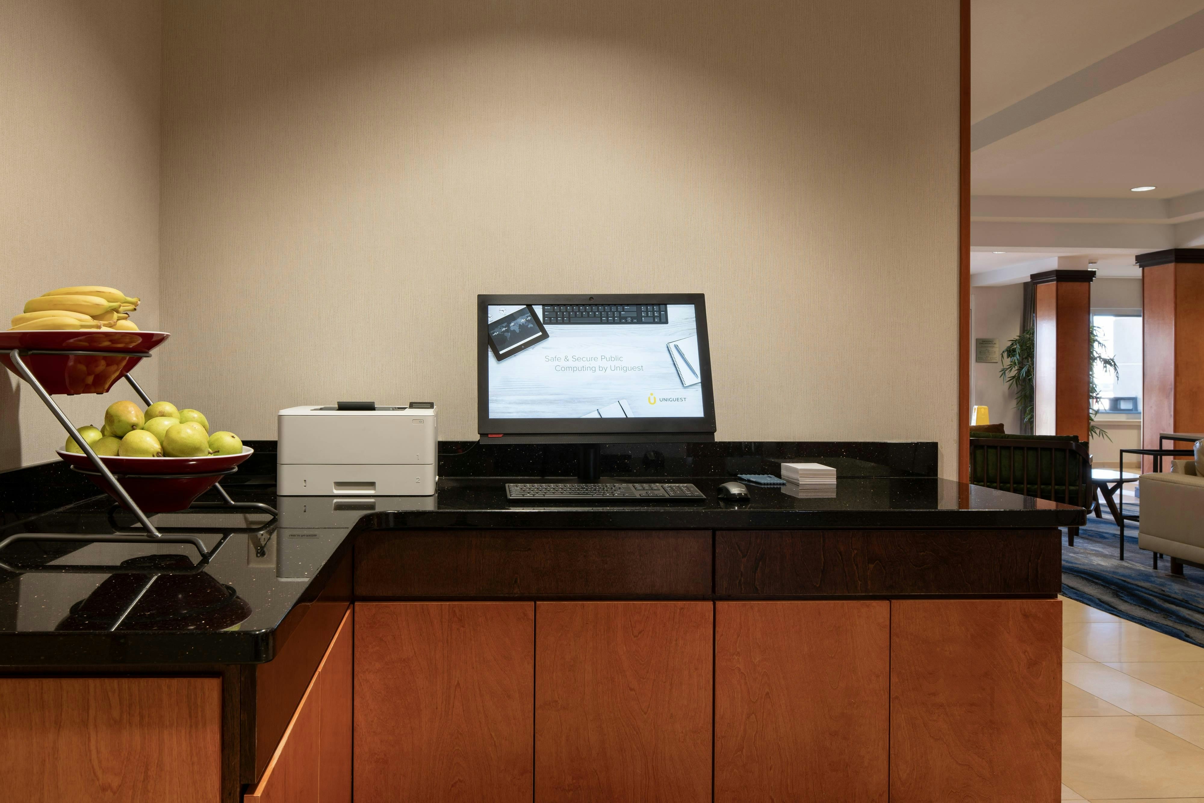 Fairfield Inn Suites Redding 12/14