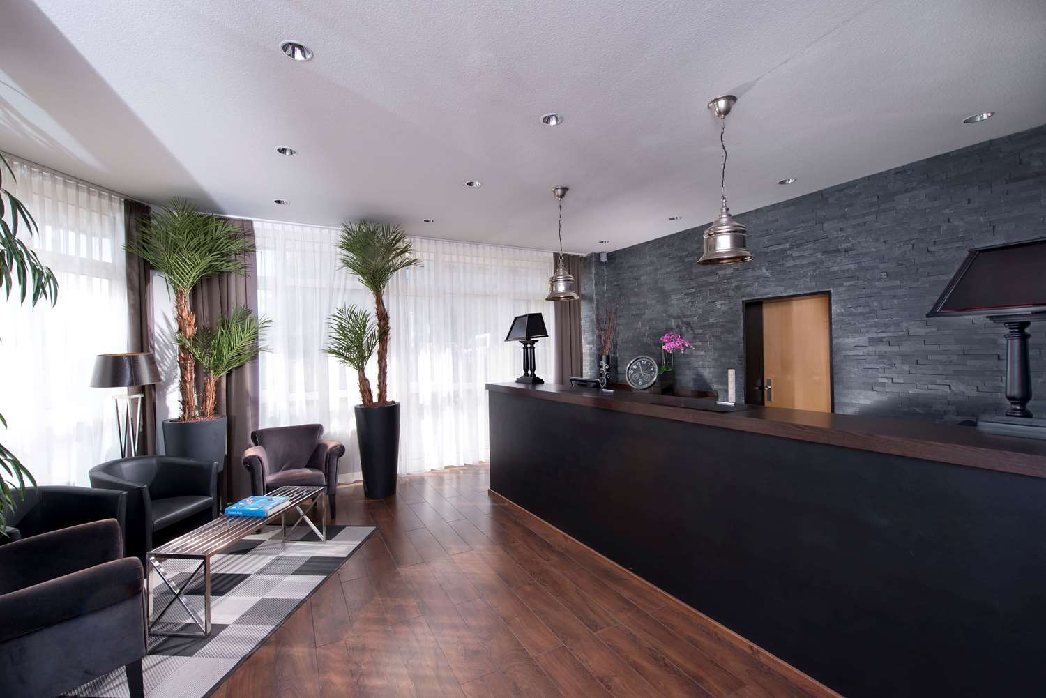 Lobby at Tryp by Wyndham Luebeck Aquamarin, LUBECK