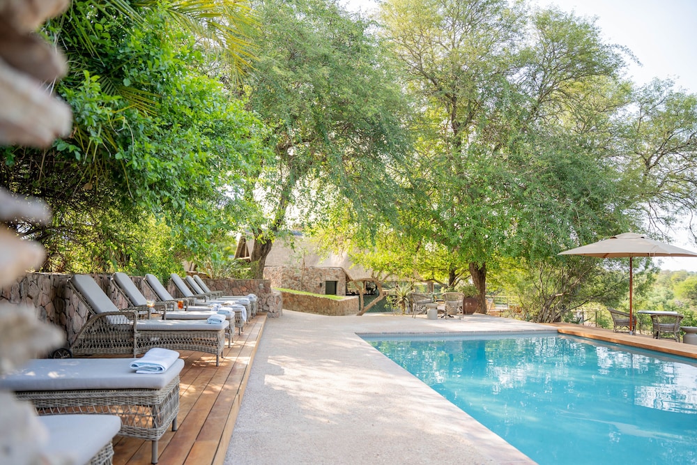 Thornybush Game Lodge 58/62