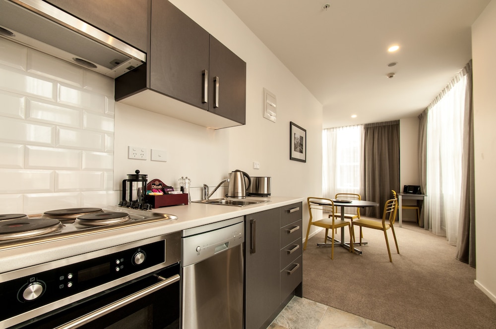 Quest On Thorndon 40/57