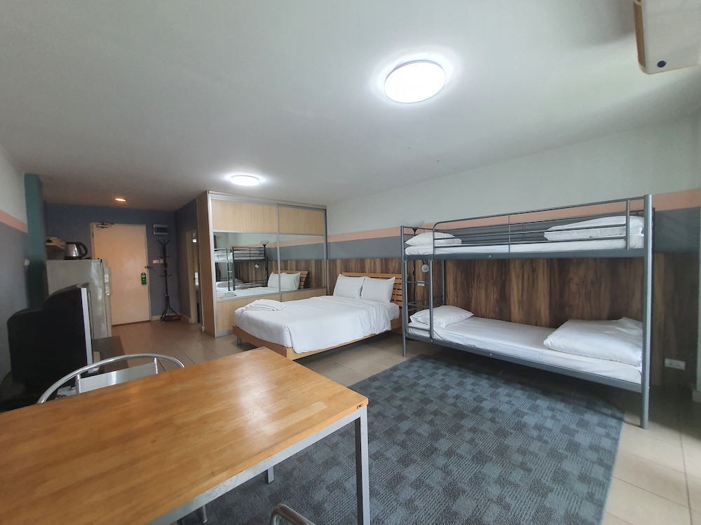 Sathorn Terrace Apartment 21/50