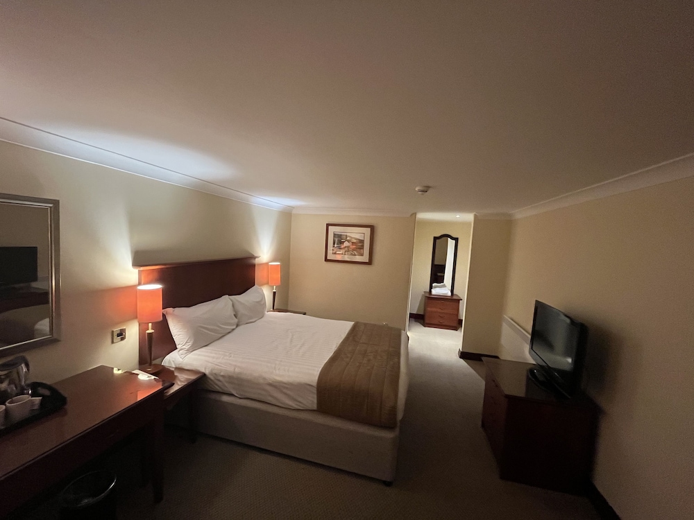 Macdonald Tickled Trout Hotel 12/59