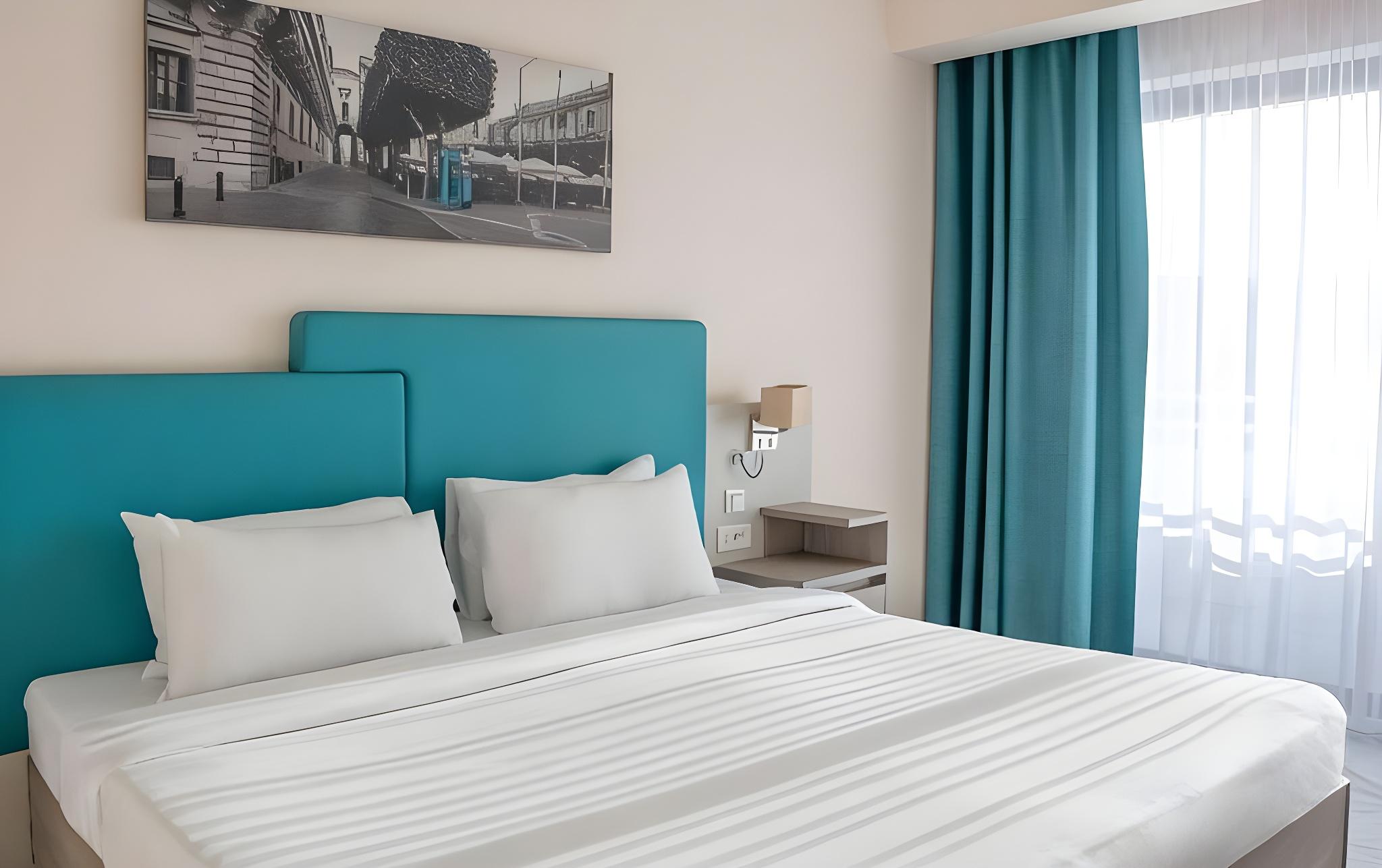 Suite, 2 Double Beds, Bay View, Balcony or Terrace