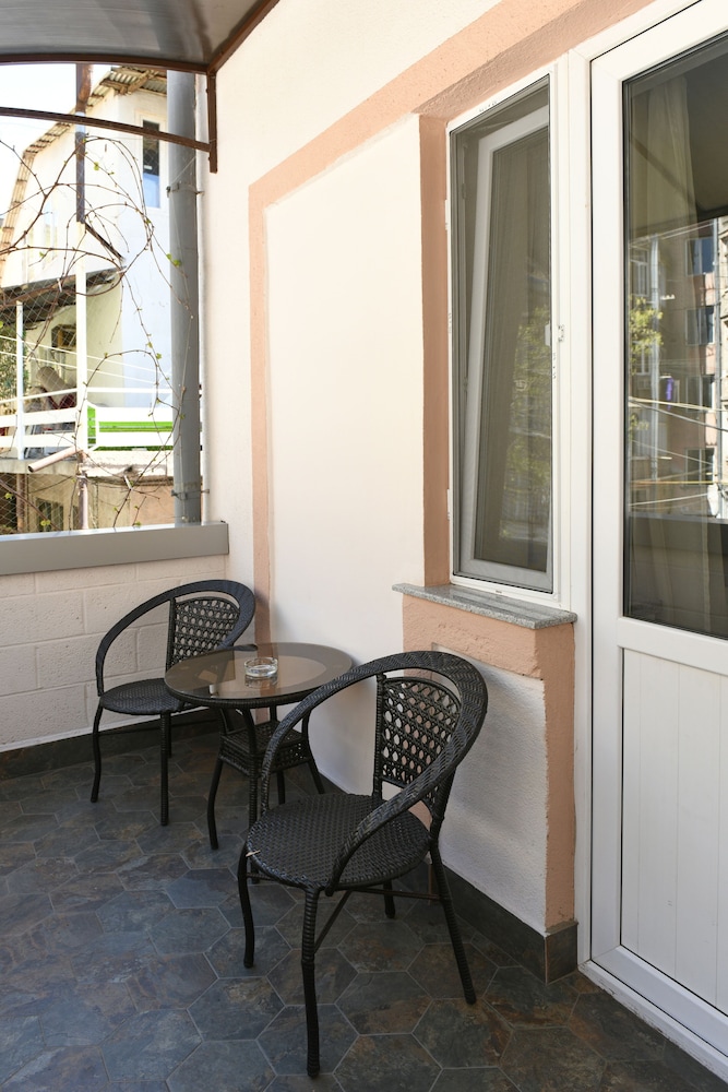 Yerevan Boutique Hotel 57/64