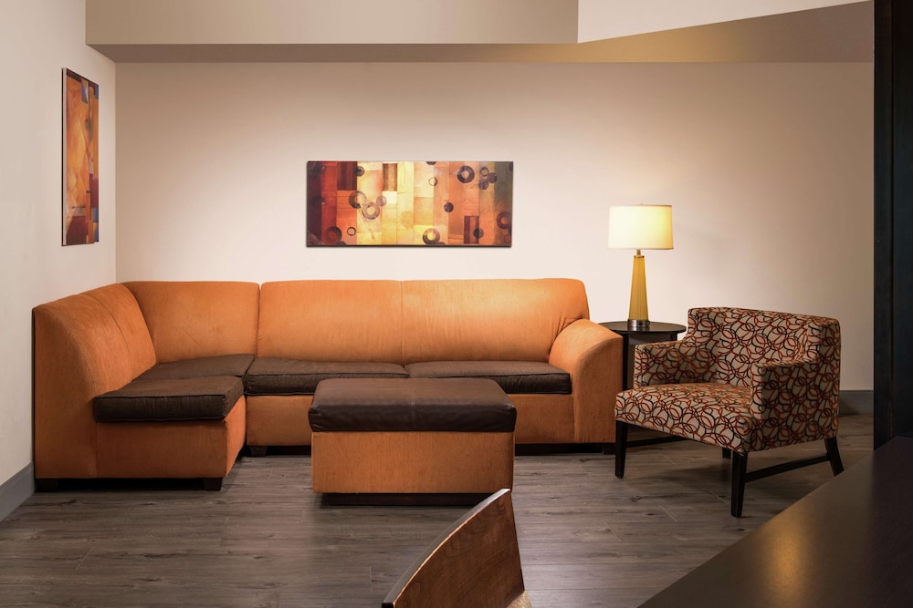 Hampton Inn & Suites Chattanooga Downtown 43/66