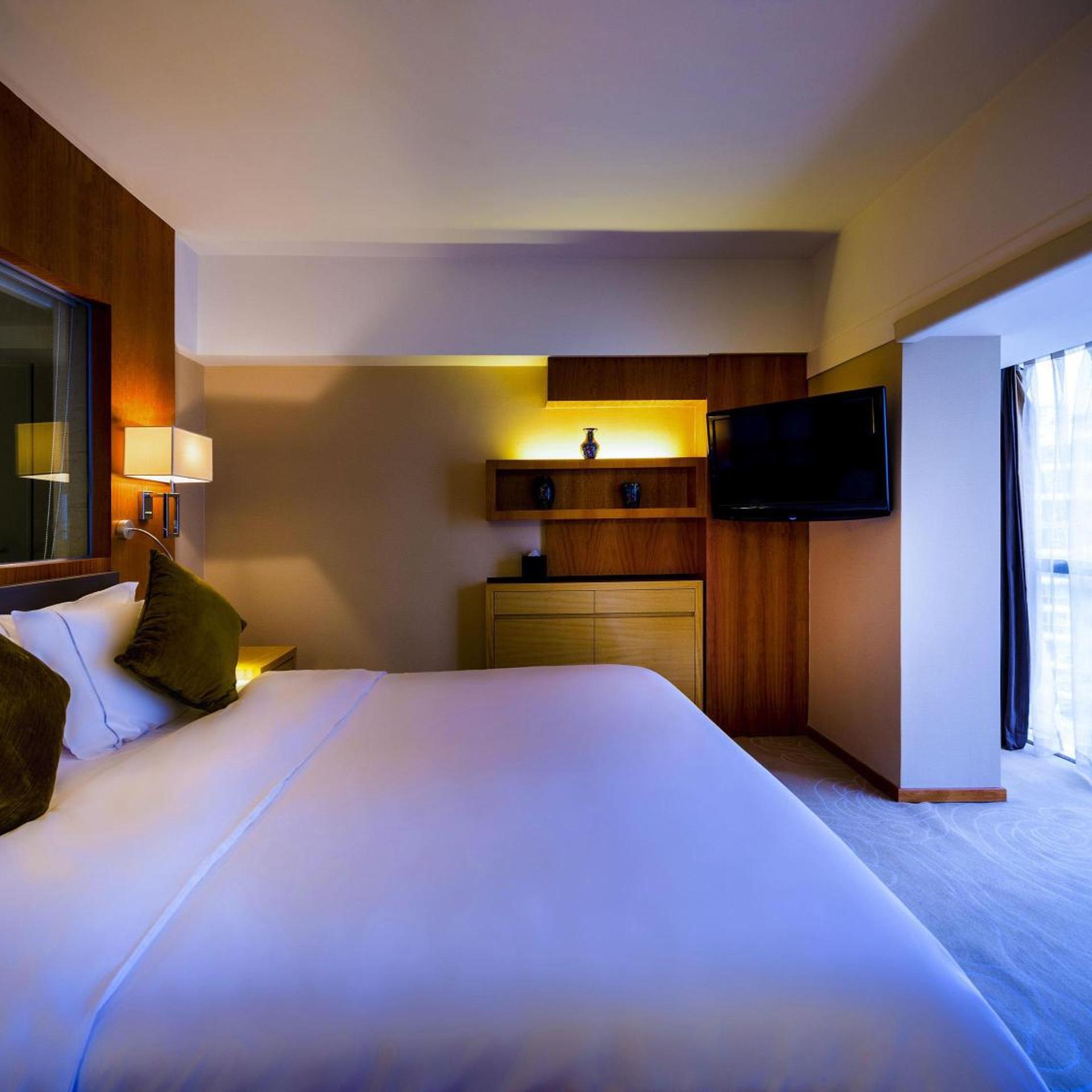 Loft, Deluxe, Suite, King Bed, Sofa