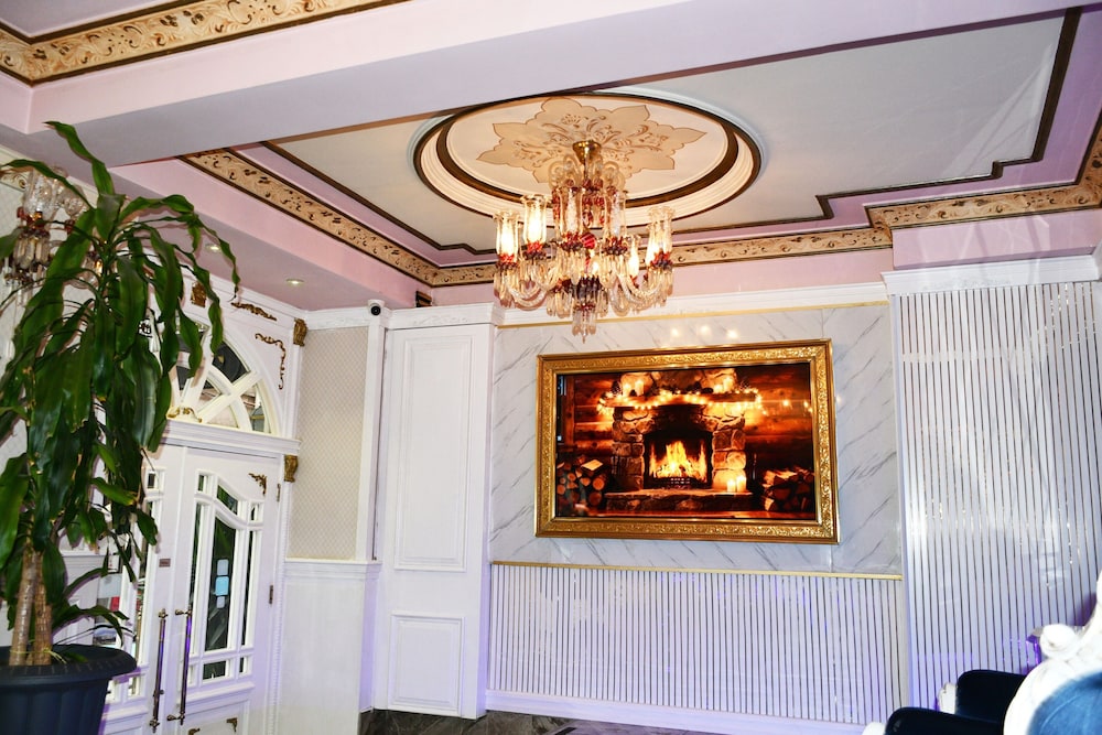 LEYENDA HOTEL 13/50