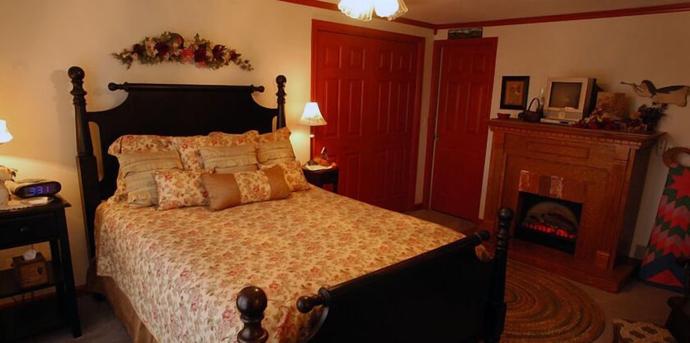 Annville Inn Bed and Breakfast 12/50