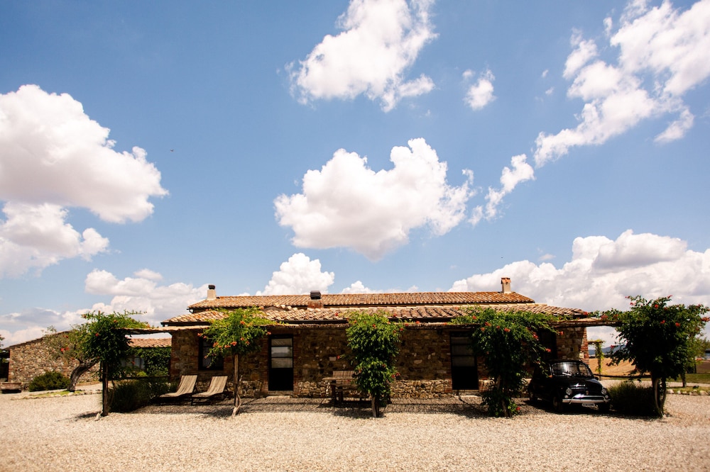 LOCANDA IN TUSCANY 33/50