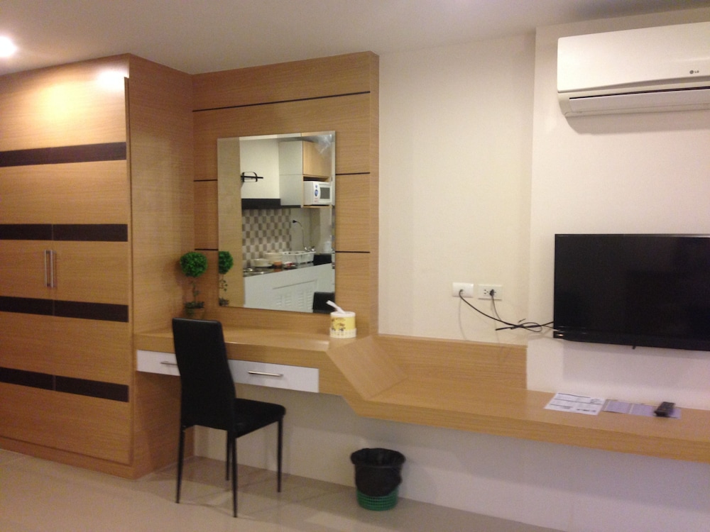 Chitra Suite 39/46