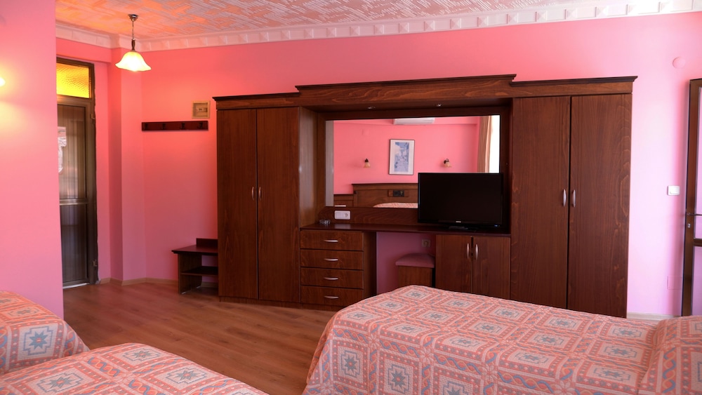 Golmar Beach Hotel 17/73