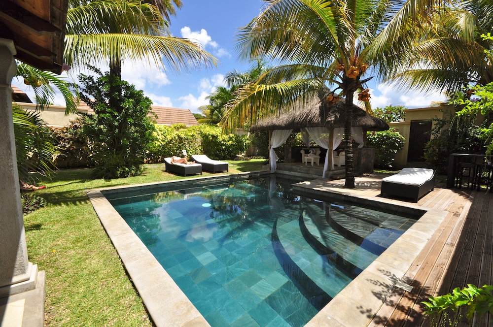 Oasis Villas 34/37