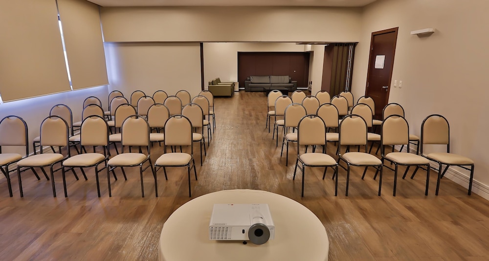 Mercure Belem Boulevard 58/75