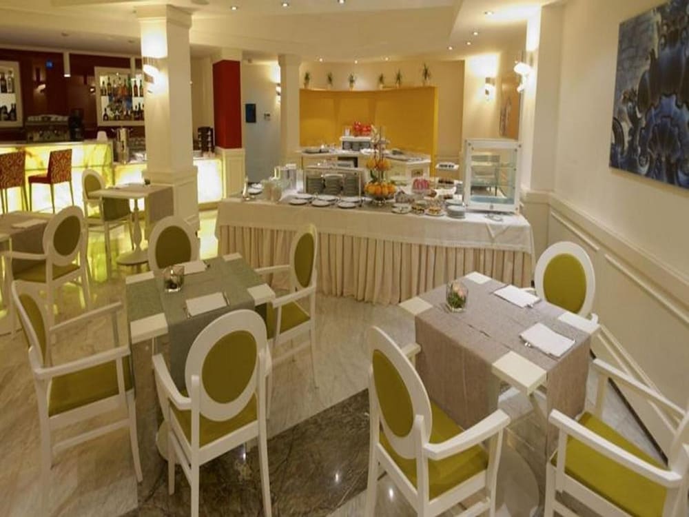 JR Hotels Oriente Bari 44/56