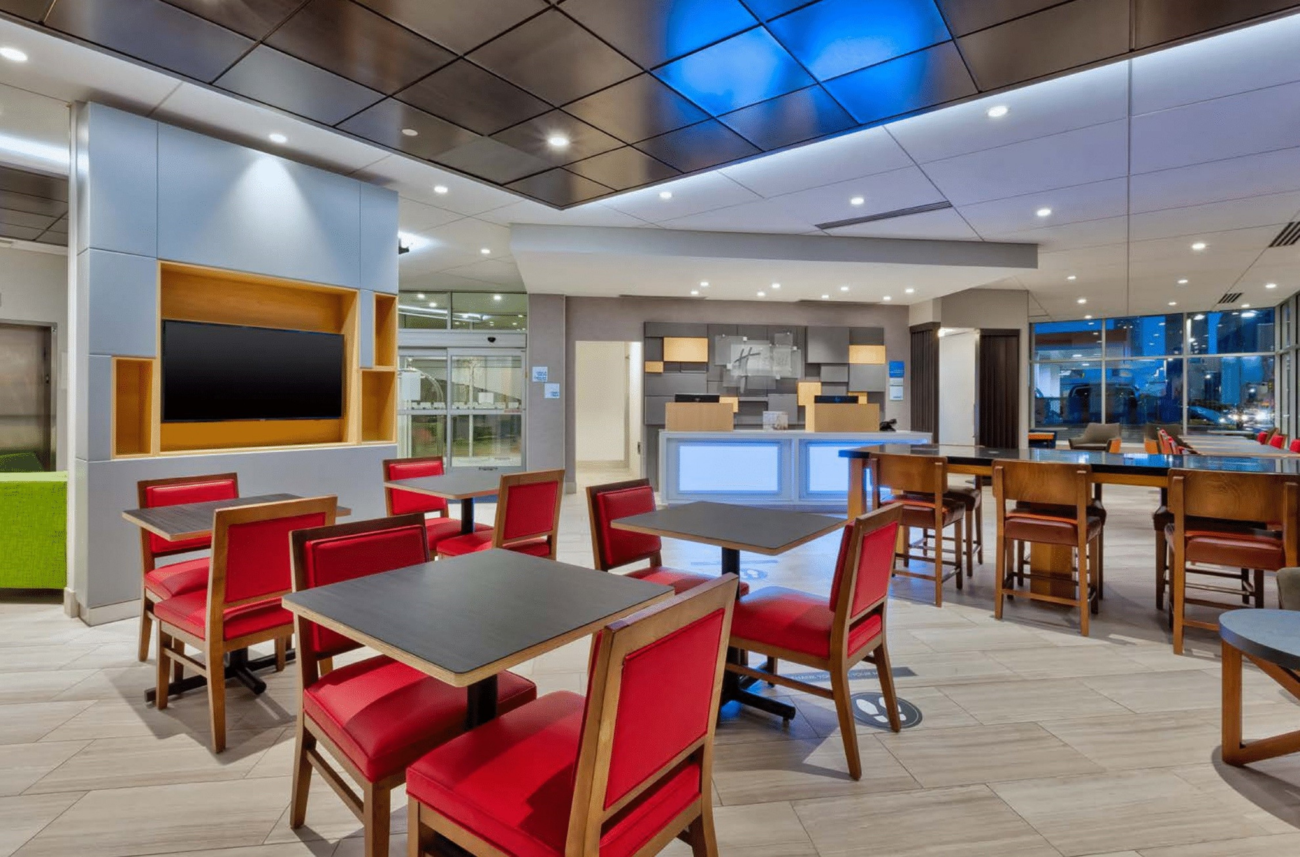 Holiday Inn Express & Suites Jersey City - Holland Tunnel 19/21