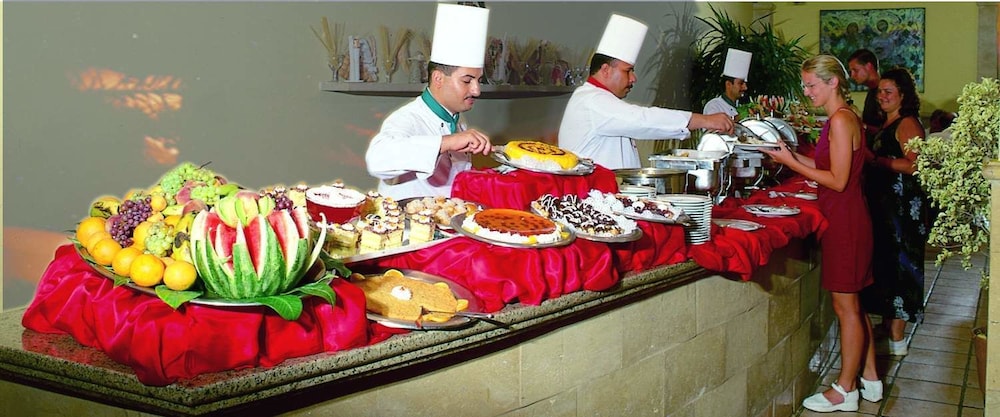 restaurant-cafeteria