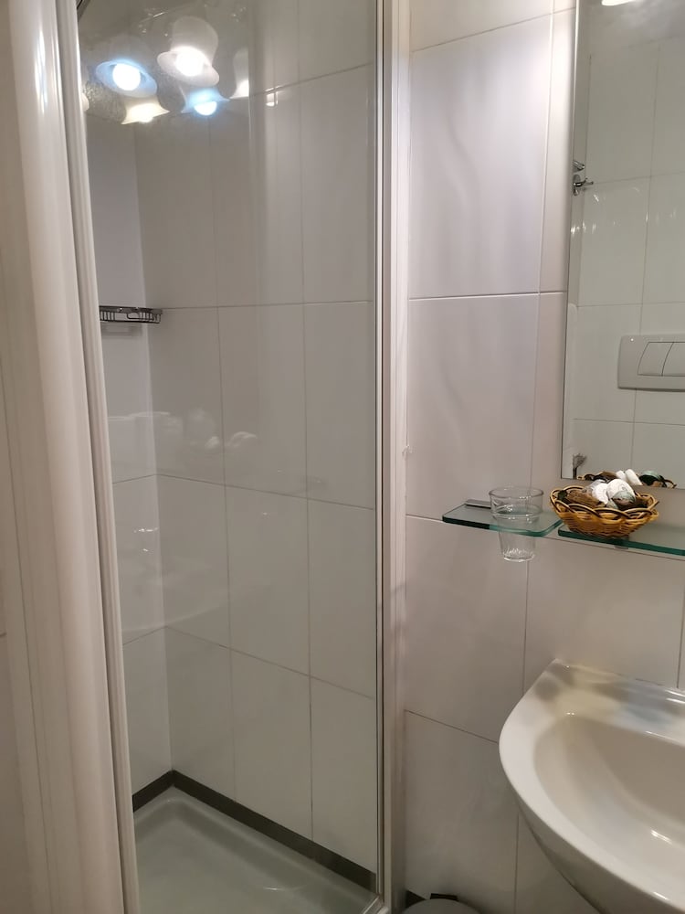 HOTEL IDEALE 14/44