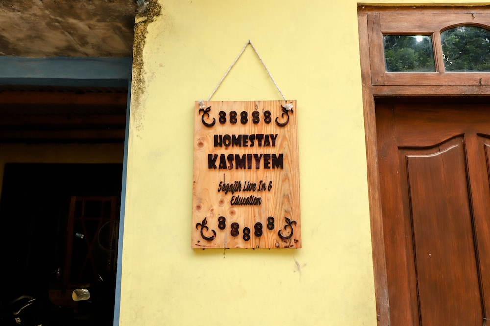 Kasmiyem Homestay by ZUZU 14/31
