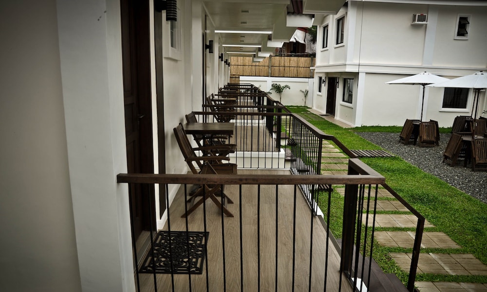 Cleon Villas Pension 23/24