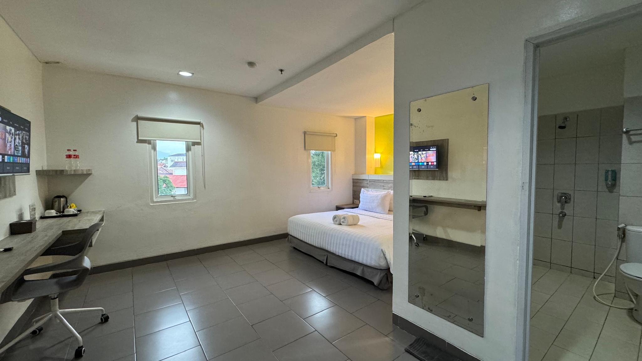 Hollywood, Deluxe, Double Bed