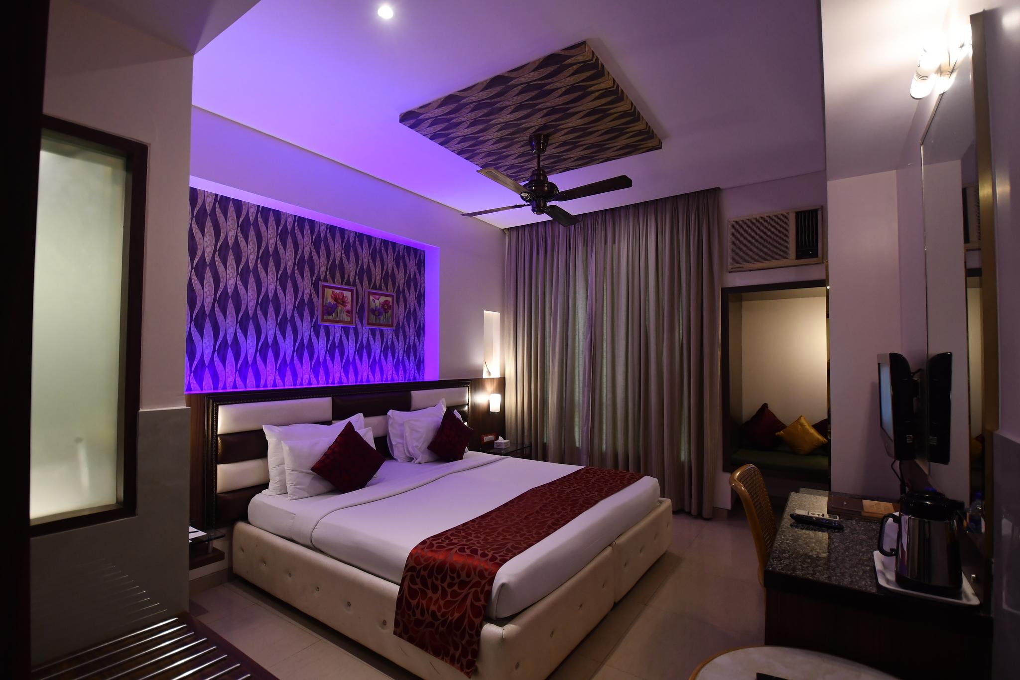 Hotel Vihang's Inn 10/22