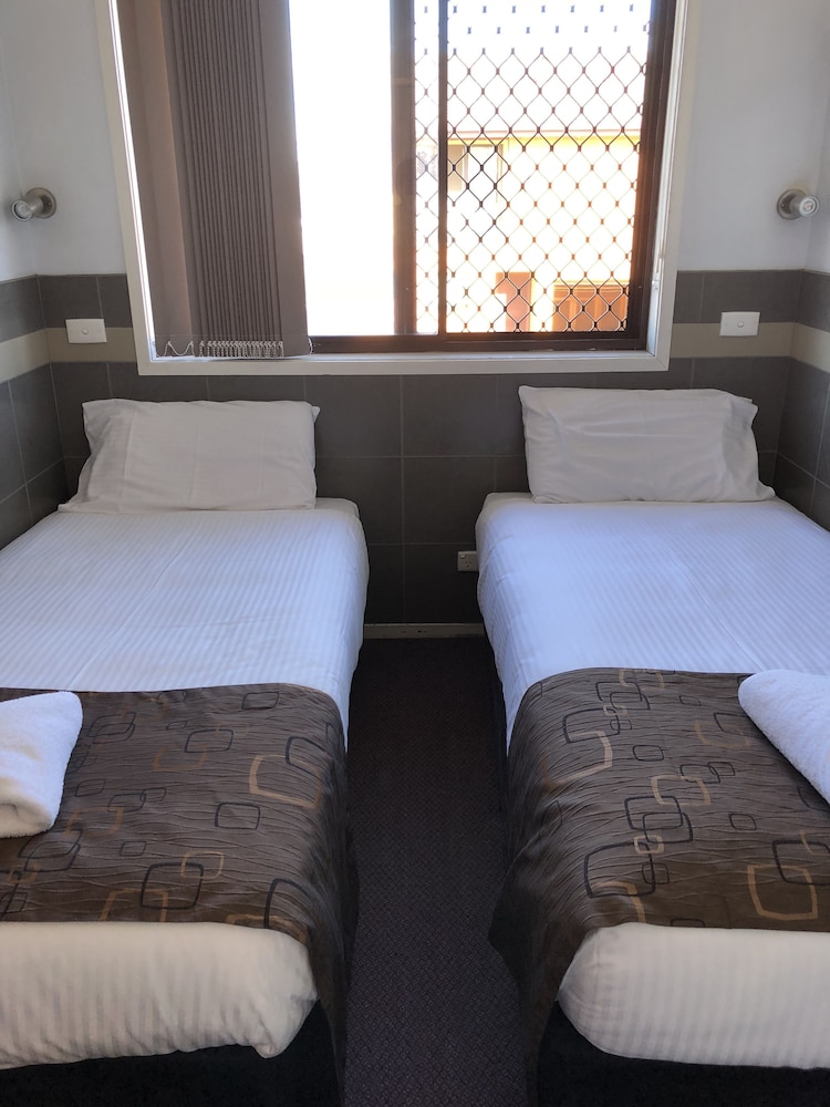Tamworth Central Motel 12/60