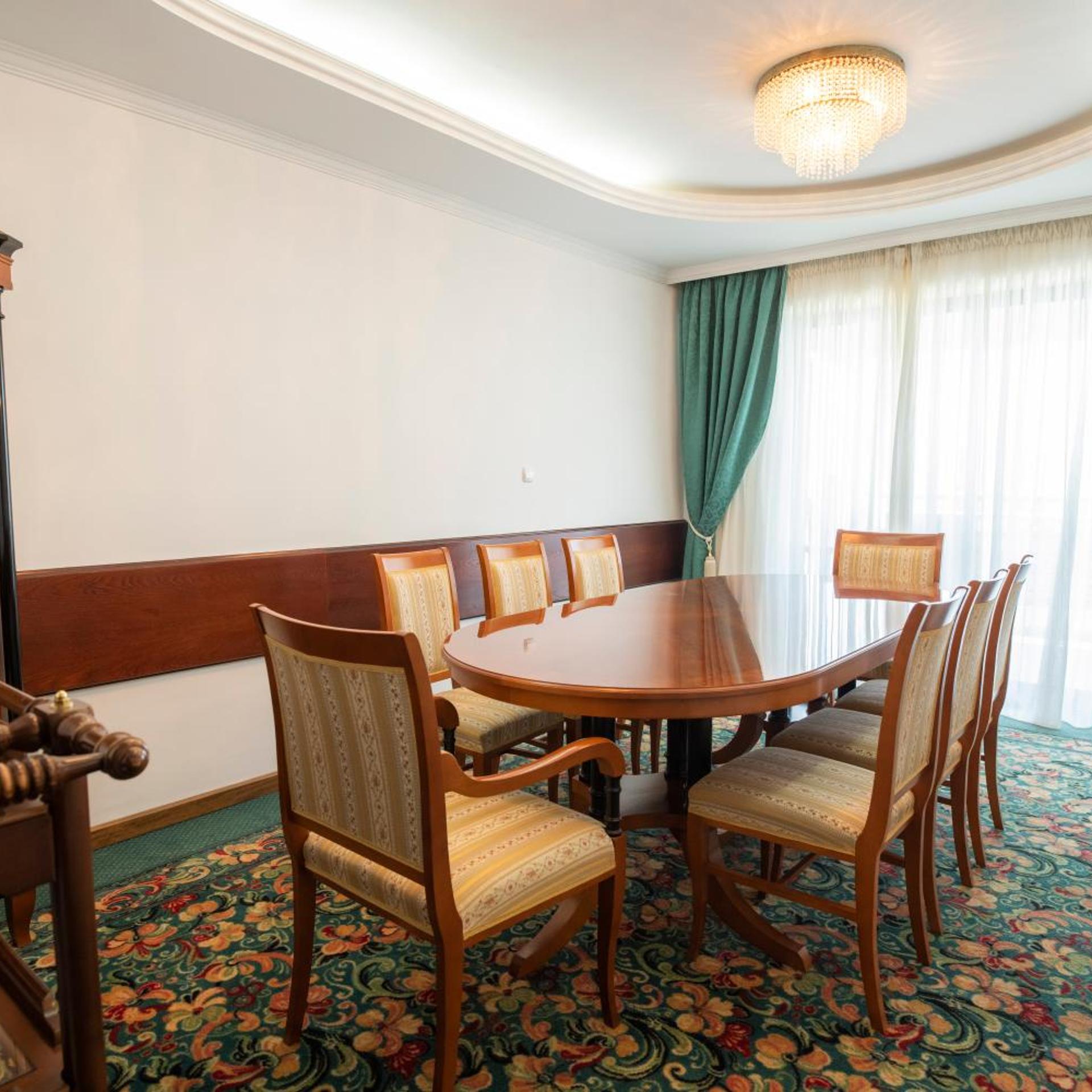 Hotel Bellevue 42/51