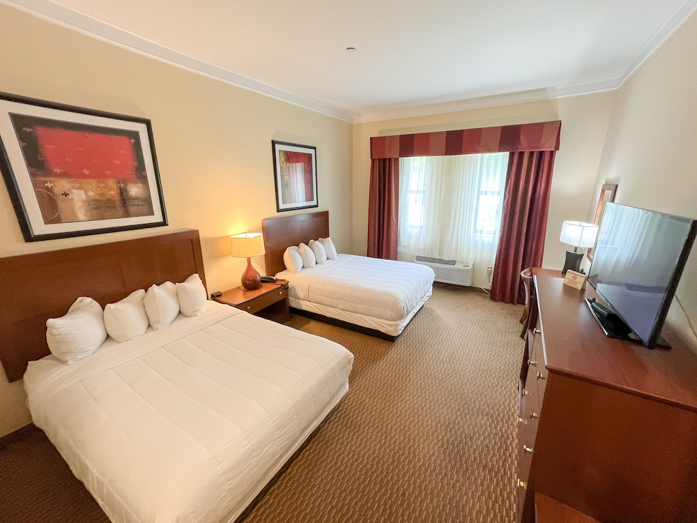 Mardi Gras Casino & Resort 10/24