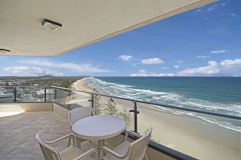 Clubb Coolum Beach Resort 15/65