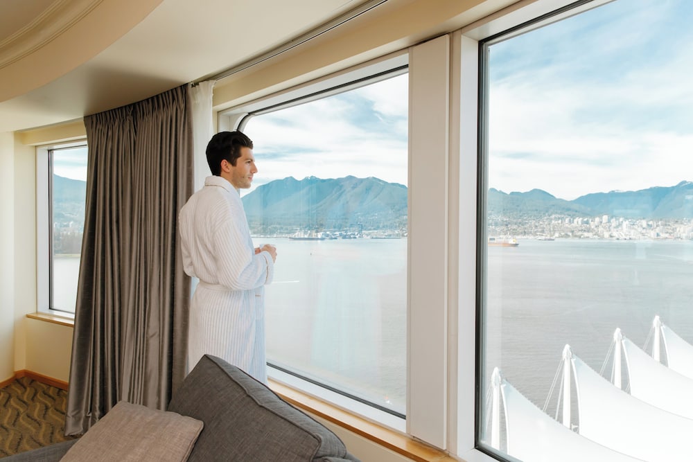 Pan Pacific Vancouver 35/68