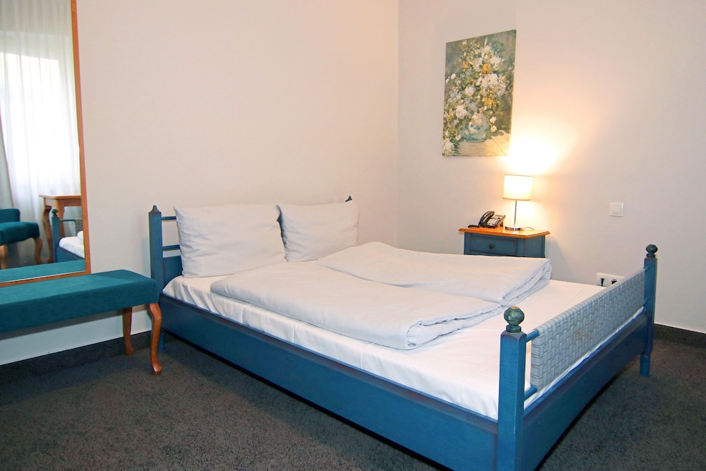 Halbersbacher. Hotel Annaberg 4/50