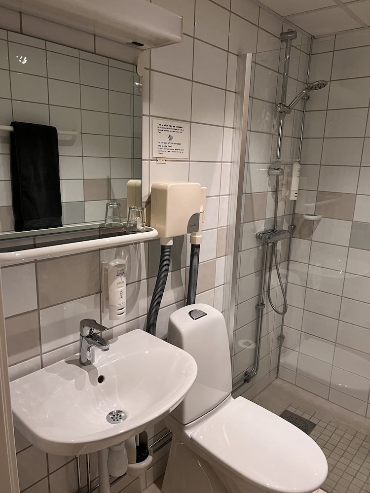 Hotell Garvaren 10/50