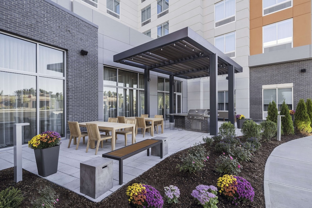 Homewood Suites By Hilton Woburn Boston Ma 28/38