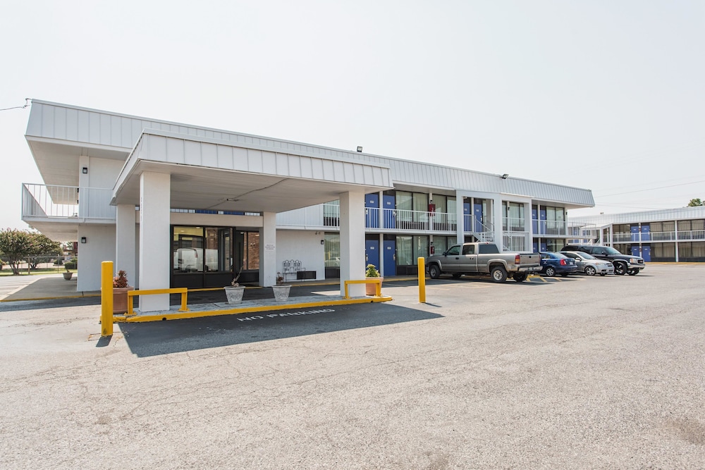 Rodeway Inn West Memphis, AR 3/52